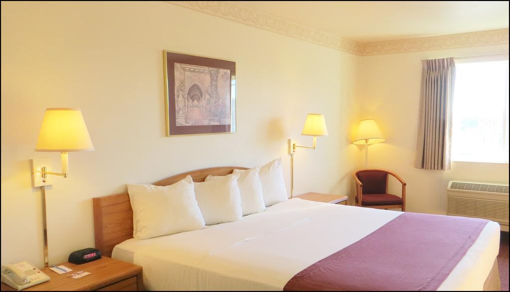 Peppermill Empress Inn Centralia Luaran gambar